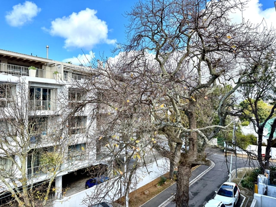 To Let 2 Bedroom Property for Rent in Wynberg Upper Western Cape